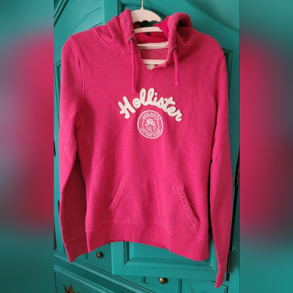Hollister Y2K Bright Pink Crewneck Sweatshirt with Logo